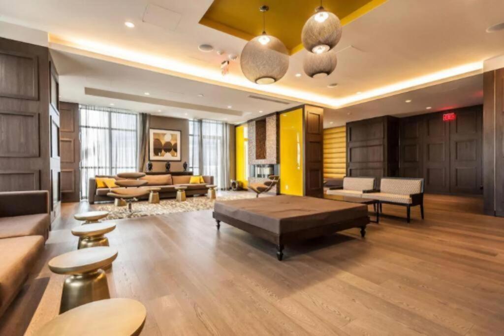 Metropolis Loft - Cn Tower Apartment Торонто Екстериор снимка