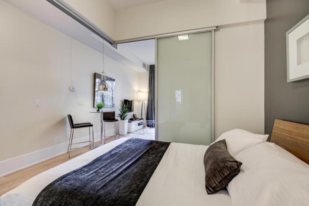 Metropolis Loft - Cn Tower Apartment Торонто Екстериор снимка